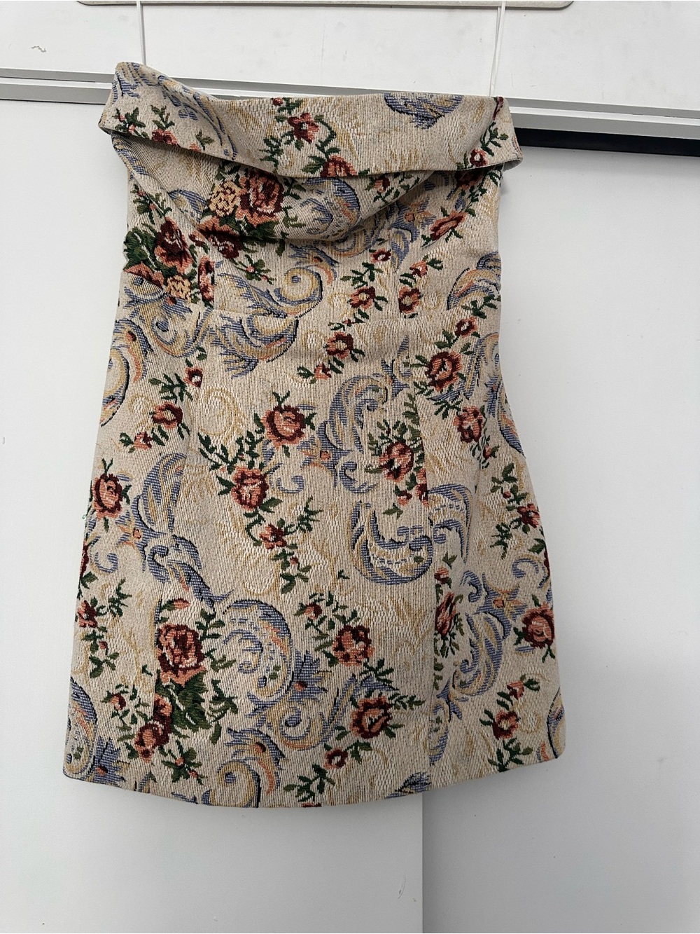 Edikted Floral Tapestry Midi Dress in Beige, Rose & Blue